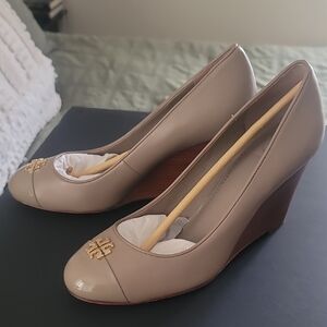 Tory Burch Beige Leather Wedge Pumps with Gold Logo
